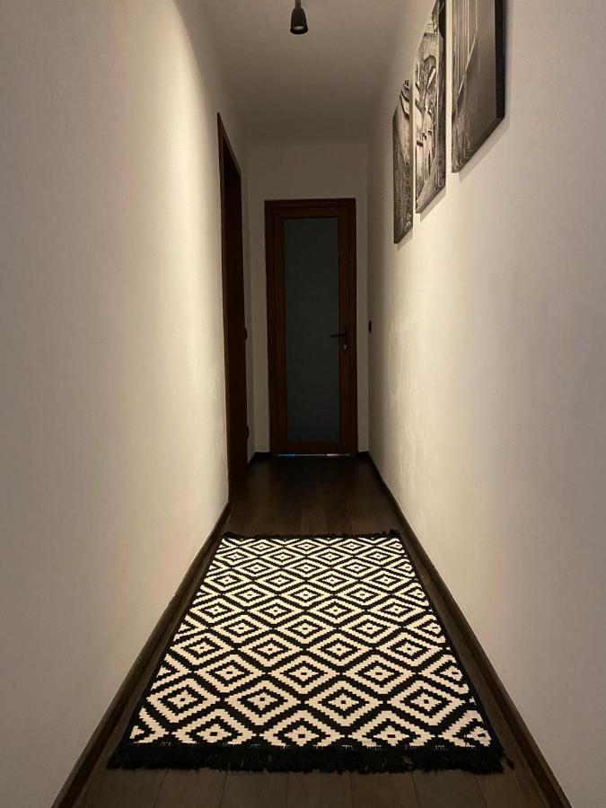 Aparthotel City Center Targu Ocna Exteriör bild